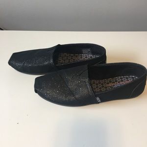 Bob’s memory foam flats